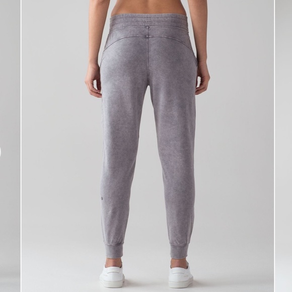 Lululemon Loop Back Jogger - Picture 2 of 8
